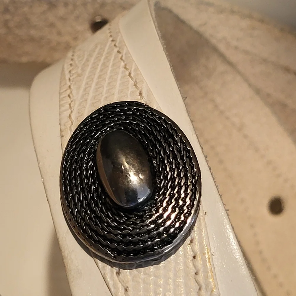 Bijoux Medici Ivory Leather Reptile Accent Sterling Silver Medallions Large Belt